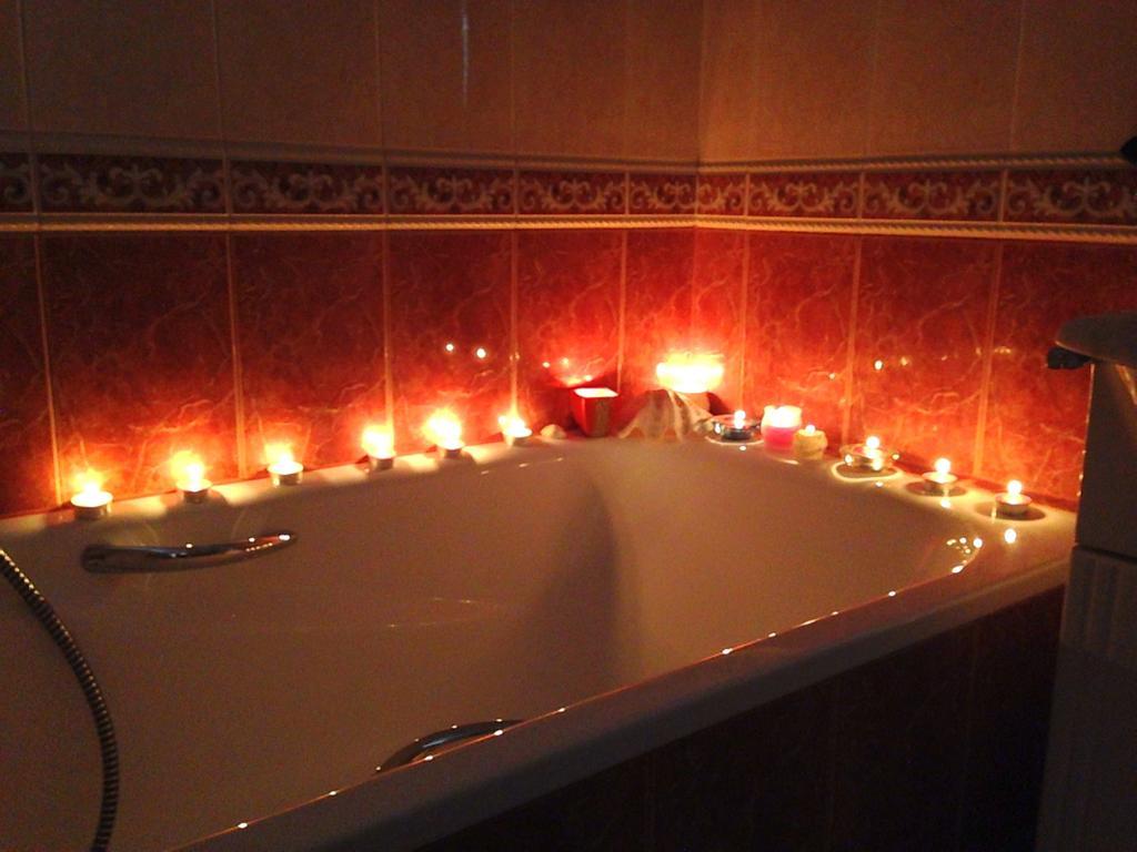 Strandfuerdo Apartman Eger Rom bilde